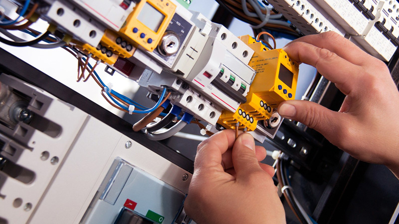 Commercial Electrician in Worthing, Sussex